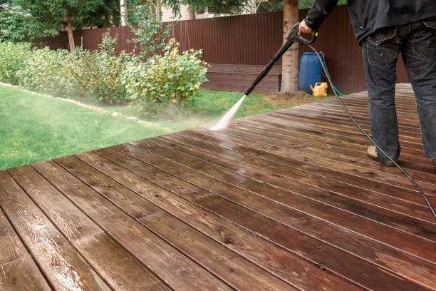 Best Roof Washing  in Commerce, CA